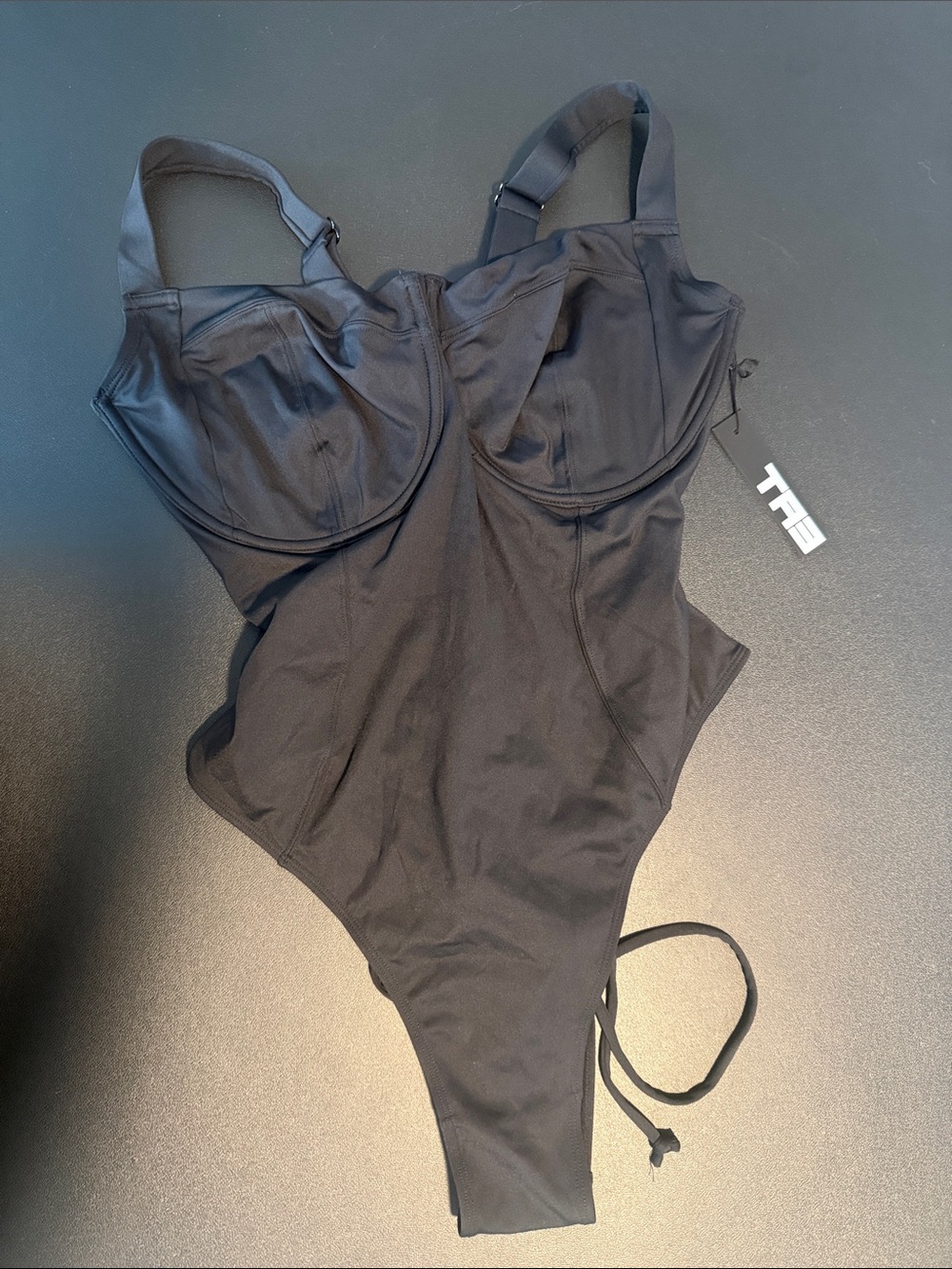 1. TA3 NWT $178 HI CUT LIFTY XL REGULAR LONG TORSO FG CUP J